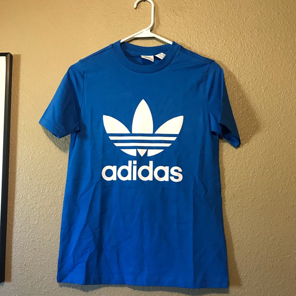 Adidas tee - Picture 2 of 5